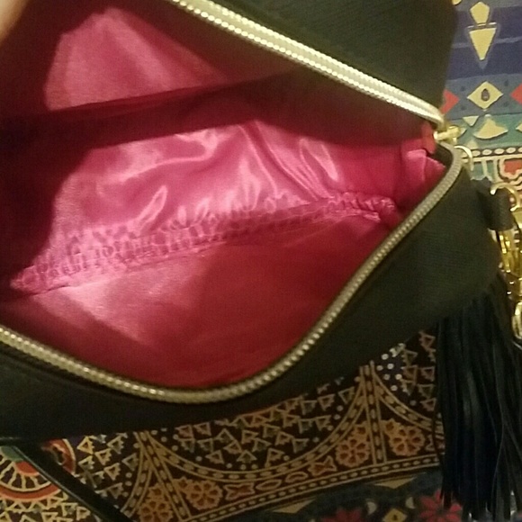 Victoria's Secret Crossbody Bag - Picture 4 of 4